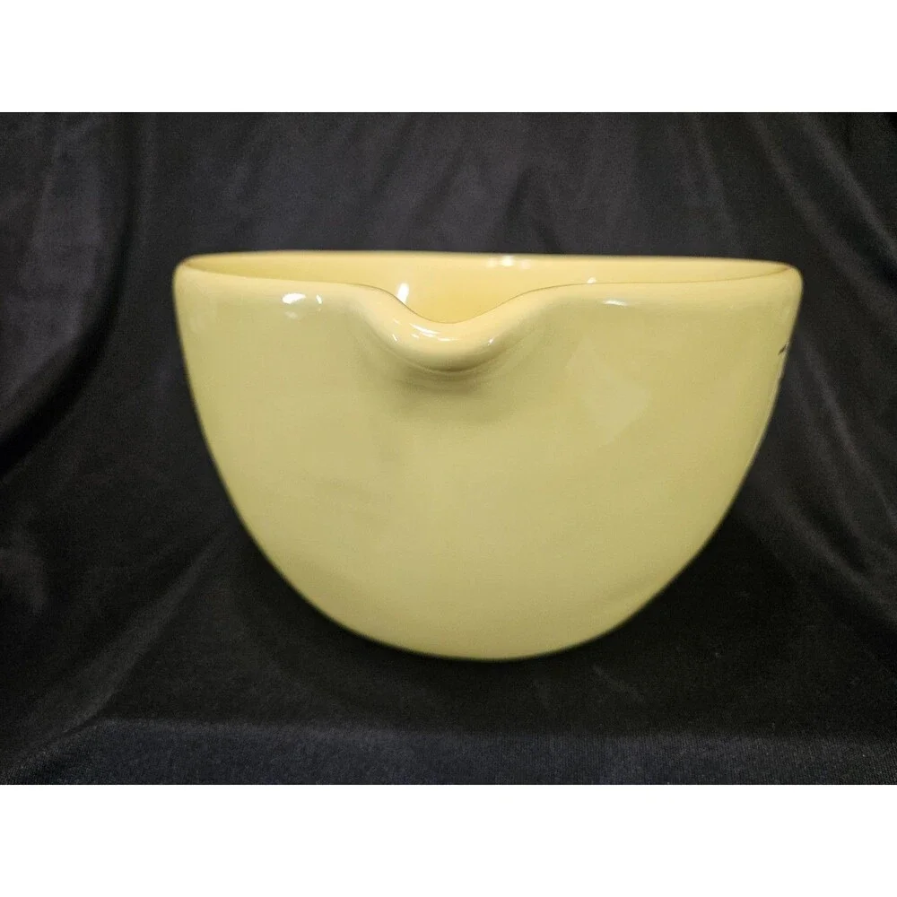 Never Used Rae Dunn Yellow Batter 5.25